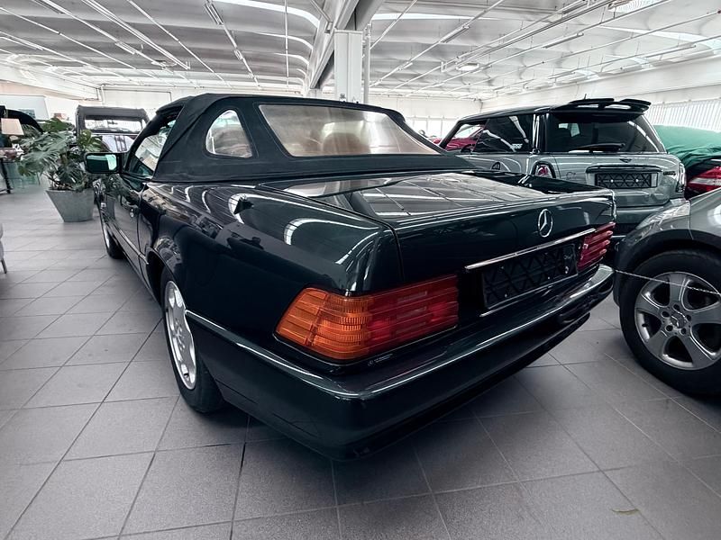 Gebraucht Mercedes SL300 231 PS (169 kW) 1991 Schwarz Cabrio