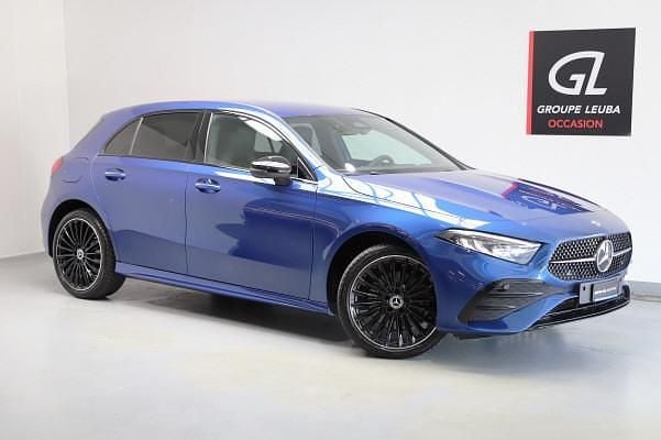 Gebraucht Mercedes A250 163 PS (119 kW) 2024 Blau Limousine