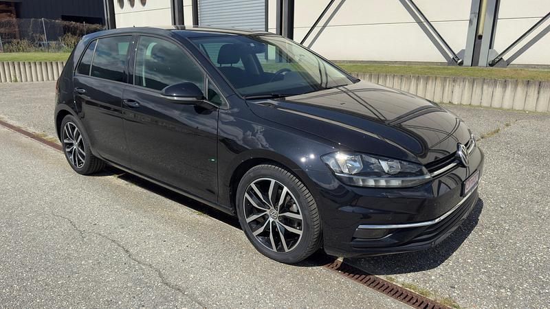 Gebraucht VW Golf VII Comfortline 125 PS (91 kW) 2017 Schwarz Limousine