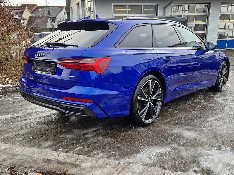 Gebraucht Audi A6 Sport 265 PS (194 kW) 2026 Blau Kombi