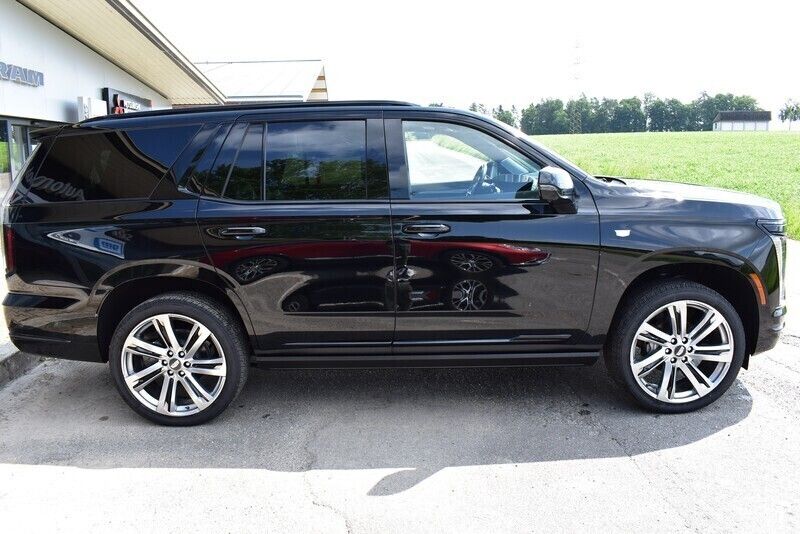 Neu Cadillac Escalade 420 PS (308 kW) 2025 SUV