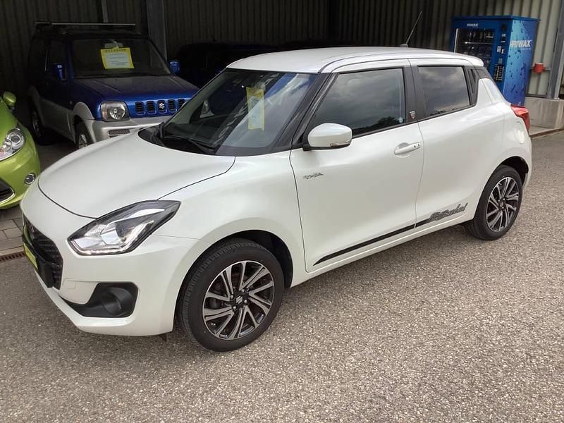 Weiss Gebraucht 2022 Suzuki Swift Limousine | CHF 21’900 (Teuer) - Bild 1/4