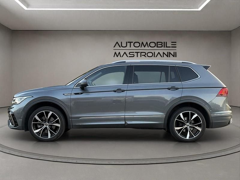 Gebraucht VW Tiguan Allspace R-line 200 PS (147 kW) 2022 SUV