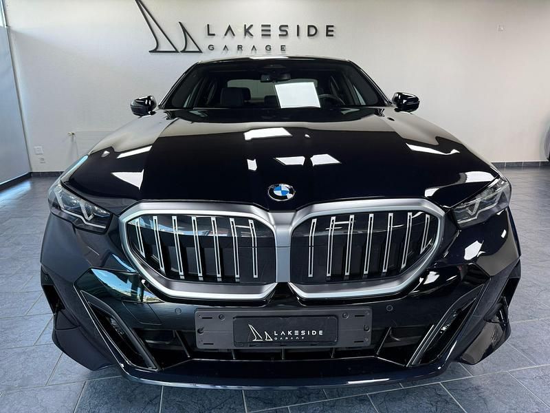 Gebraucht BMW 540 Shadowline 303 PS (222 kW) 2024 Schwarz Limousine