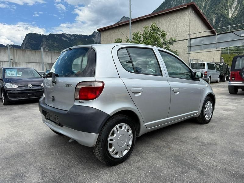 Gebraucht Toyota Yaris Terra 68 PS (50 kW) 2003