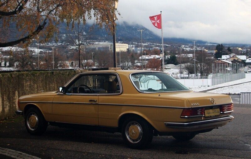 Gebraucht Mercedes 230 113 PS (83 kW) 1979