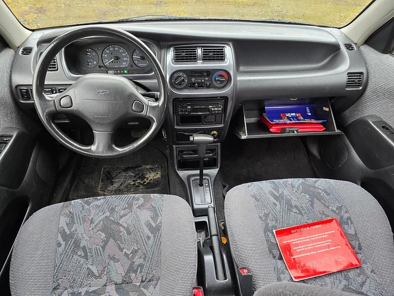 Gebraucht Daihatsu Sirion 55 PS (40 kW) 2000 Kleinwagen