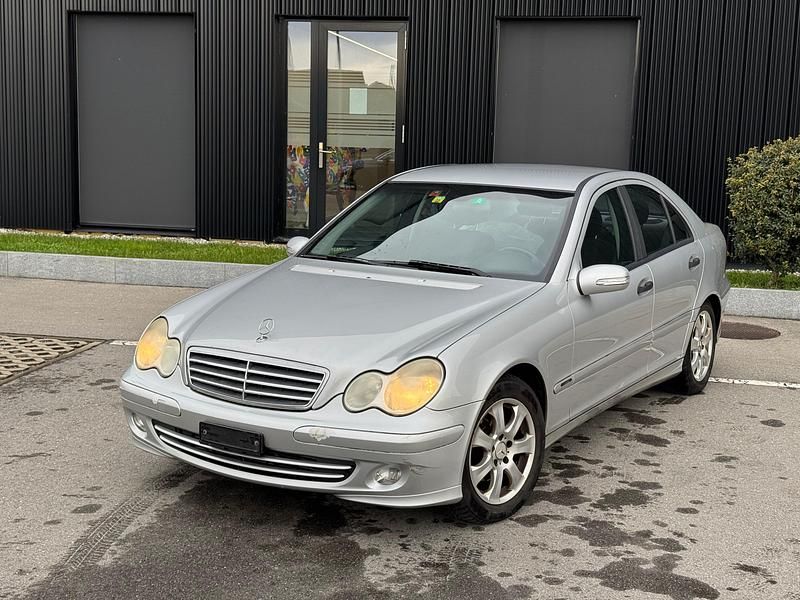 Gebraucht Mercedes C200 Classic 163 PS (119 kW) 2004