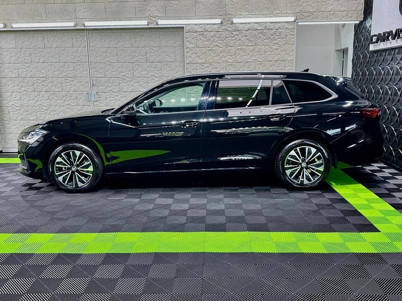 Gebraucht Skoda Superb Selection 150 PS (110 kW) 2024 Kombi