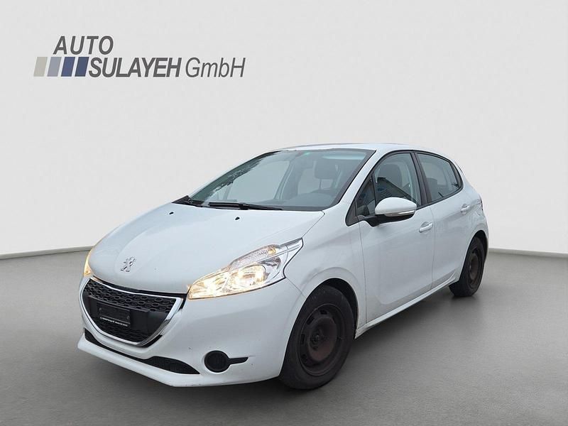 Gebraucht Peugeot 208 Active 92 PS (67 kW) 2014 Kleinwagen