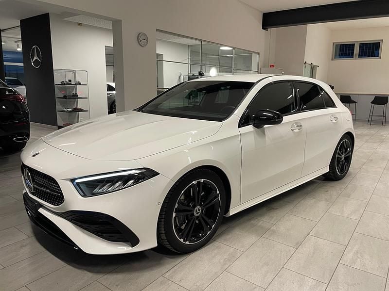 Gebraucht 2024 Mercedes A220 AMG line | CHF 39’900 (Guter Preis) - Bild 1/4