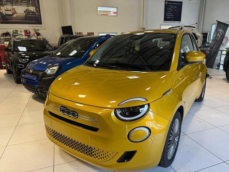 Grün Neu 2025 Fiat 500 Limousine | CHF 22’990 (Fairer Preis) - Bild 1/4