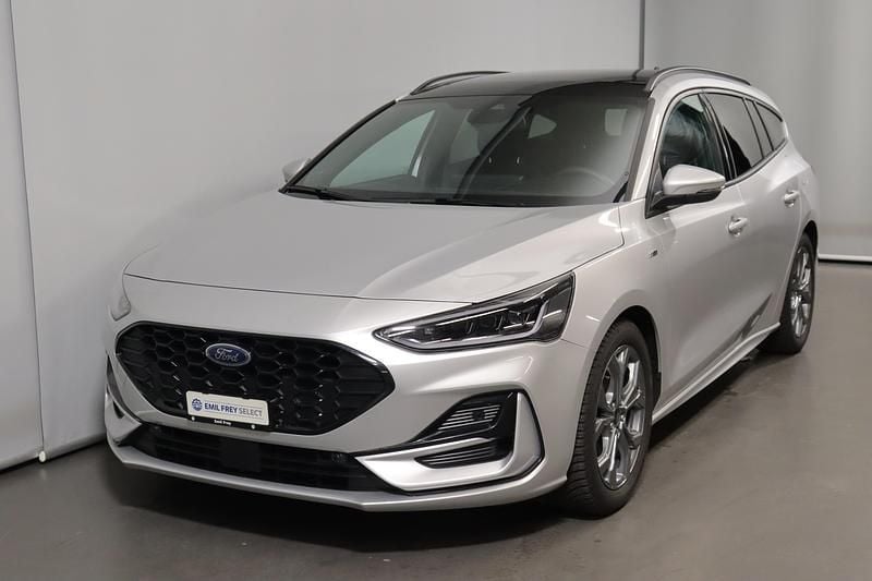 Silber Gebraucht 2023 Ford Focus ST-Line Kombi | CHF 20’800 (Superpreis) - Bild 1/4