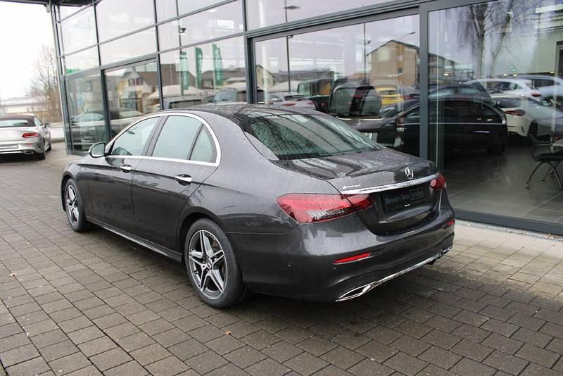 Gebraucht Mercedes E450 AMG line 367 PS (269 kW) 2021 Grau Limousine