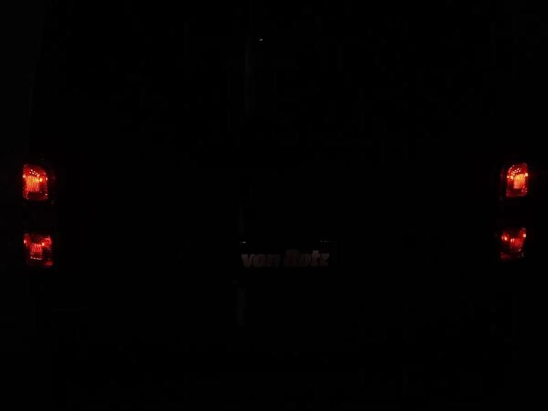 Neu Peugeot Traveller Business-Line 180 PS (132 kW) 2026 Gray Van / Kleinbus