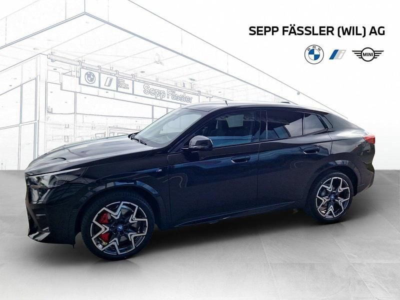 Gebraucht BMW iX2 M Sport 150 kW (204 PS) 2024 Schwarz SUV