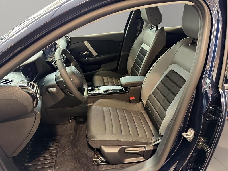 Neu Citroën C4 145 PS (106 kW) 2026 Blau Limousine