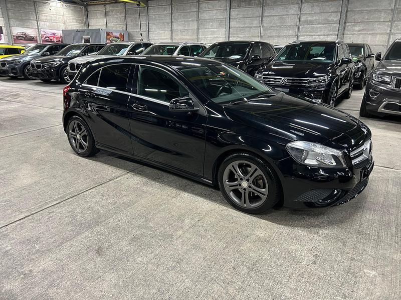 Gebraucht Mercedes A200 Urban 156 PS (114 kW) 2015
