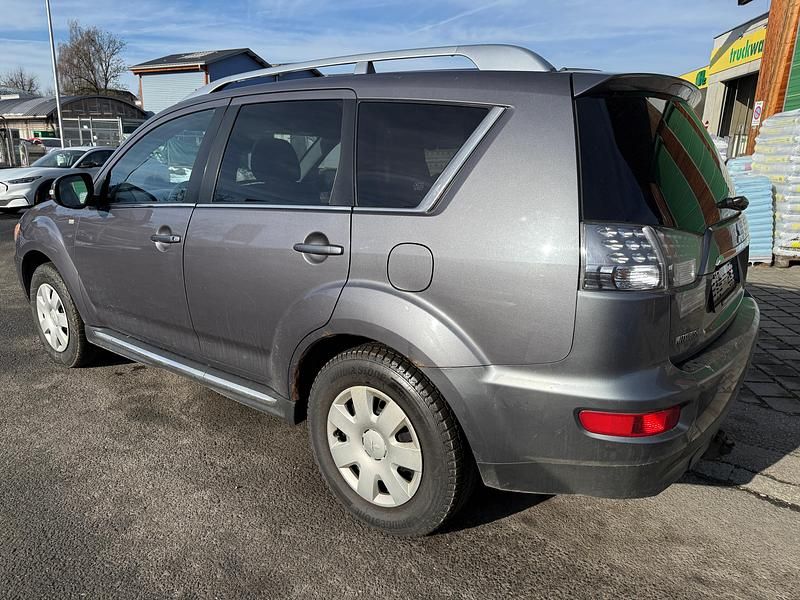 Gebraucht Mitsubishi Outlander Invite 156 PS (114 kW) 2010 SUV