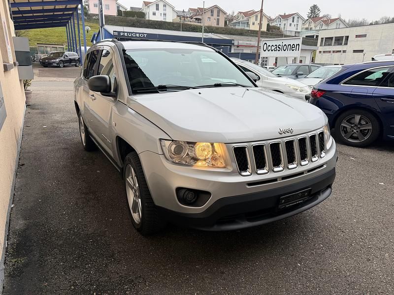 Gebraucht Jeep Compass Sport 163 PS (119 kW) 2012 SUV