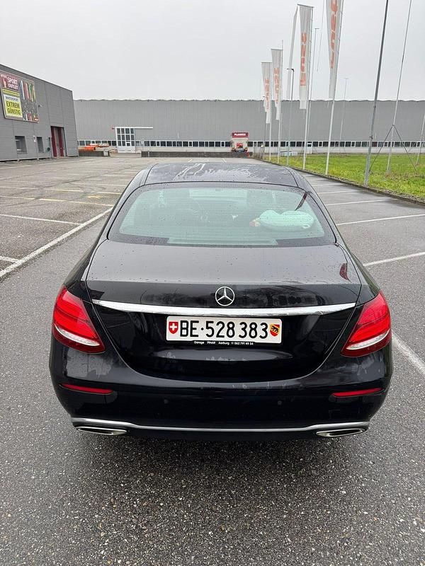 Gebraucht Mercedes E250 211 PS (155 kW) 2018 Limousine