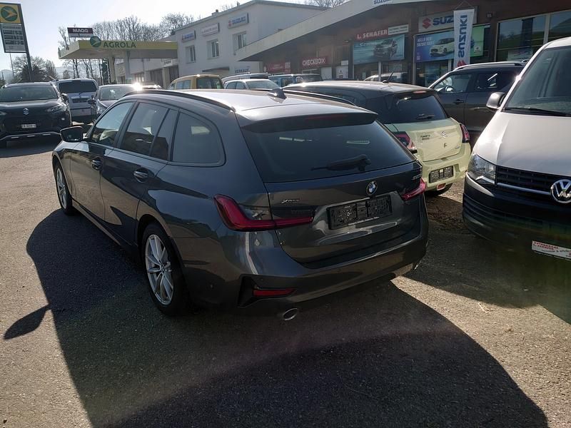 Gebraucht BMW 320 Advantage 190 PS (139 kW) 2019 Kombi