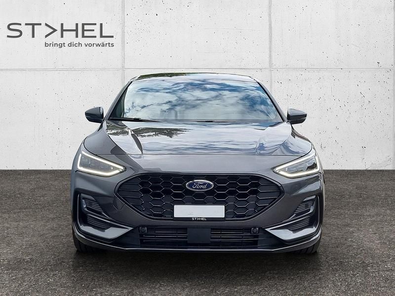 Neu Ford Focus ST-Line X 155 PS (114 kW) 2025 Grau Limousine