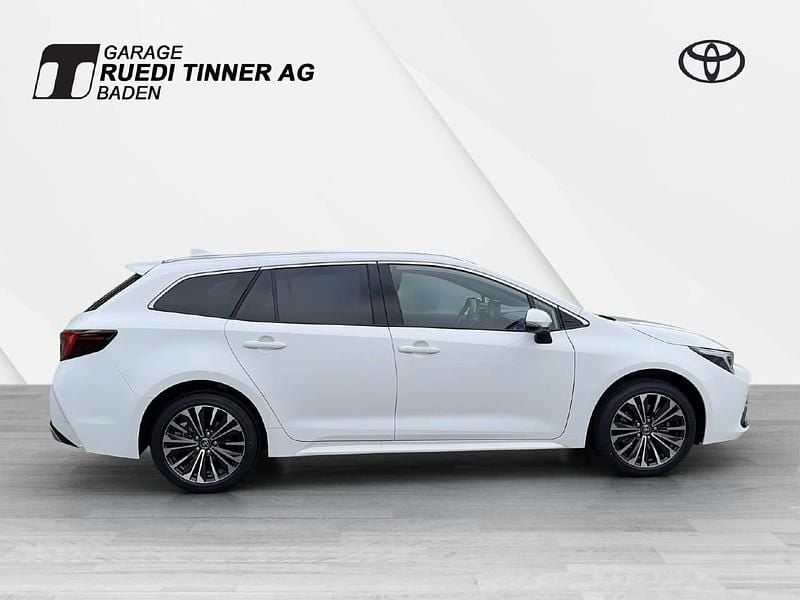 Gebraucht Toyota Corolla Trend 196 PS (144 kW) 2024 Weiss Kombi