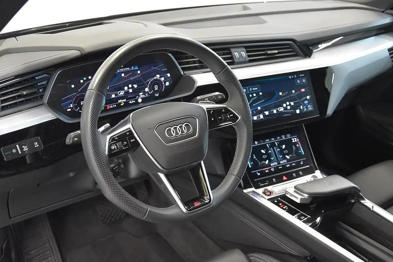 Gebraucht Audi e-tron 369 kW (503 PS) 2026 Schwarz SUV