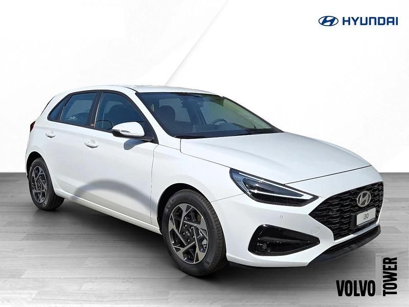 Neu Hyundai i30 100 PS (73 kW) 2025 Weiss Limousine