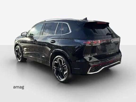Neu VW Tiguan R-line 204 PS (150 kW) 2026 Grenadill black metallic SUV