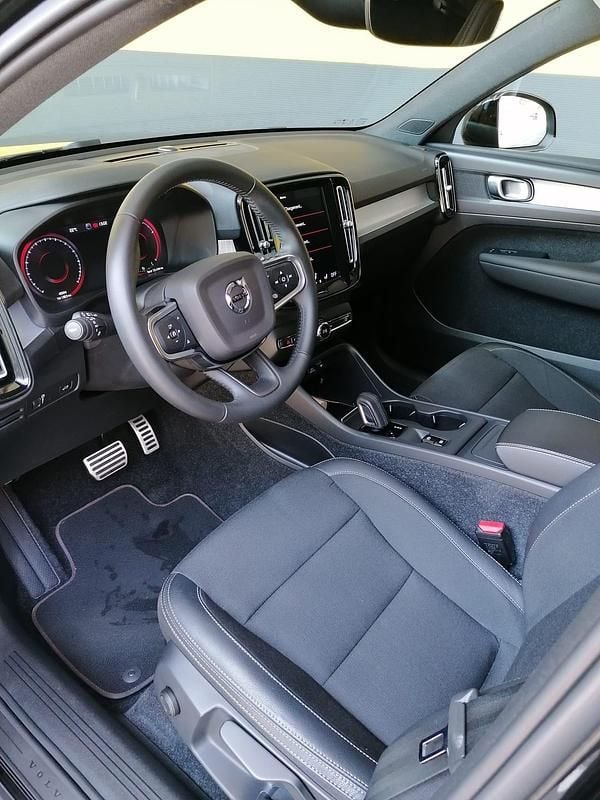 Gebraucht Volvo XC40 Momentum 163 PS (119 kW) 2020 SUV