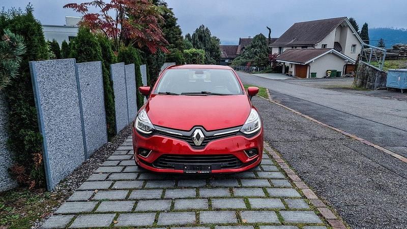 Gebraucht 2019 Renault Clio IV Intens Kleinwagen | CHF 6’999 (Superpreis) - Bild 1/4