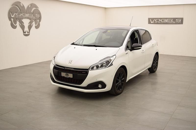 Weiss Gebraucht 2017 Peugeot 208 GT-line Kleinwagen | CHF 16’800 - Bild 1/4