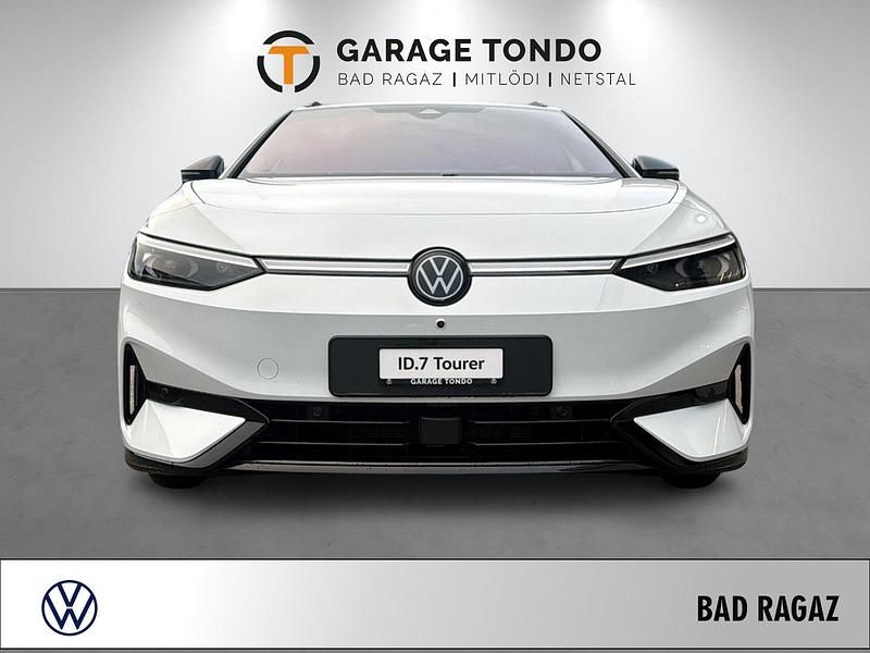 Gebraucht VW ID.7 Pro 210 kW (286 PS) 2025 Weiss Kombi