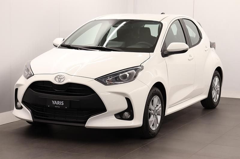 Weiss Neu 2025 Toyota Yaris Hybrid Comfort Limousine | CHF 24’490 (Guter Preis) - Bild 1/4