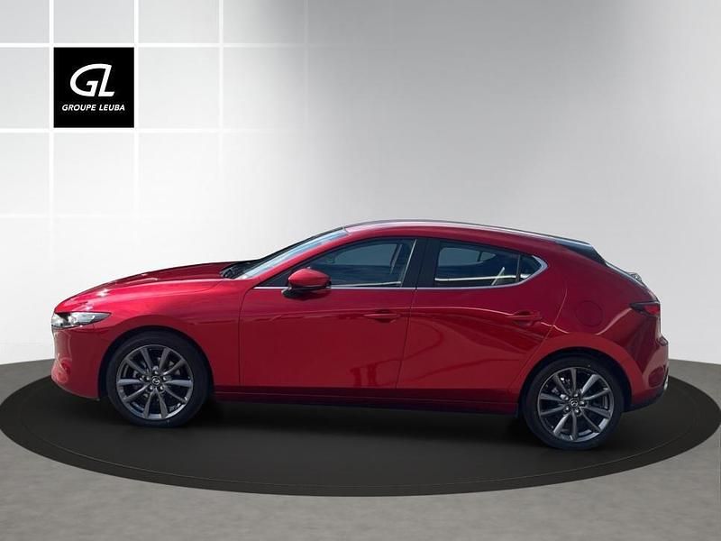 Neu Mazda 3 Center-Line 140 PS (102 kW) 2026 Rot Kleinwagen