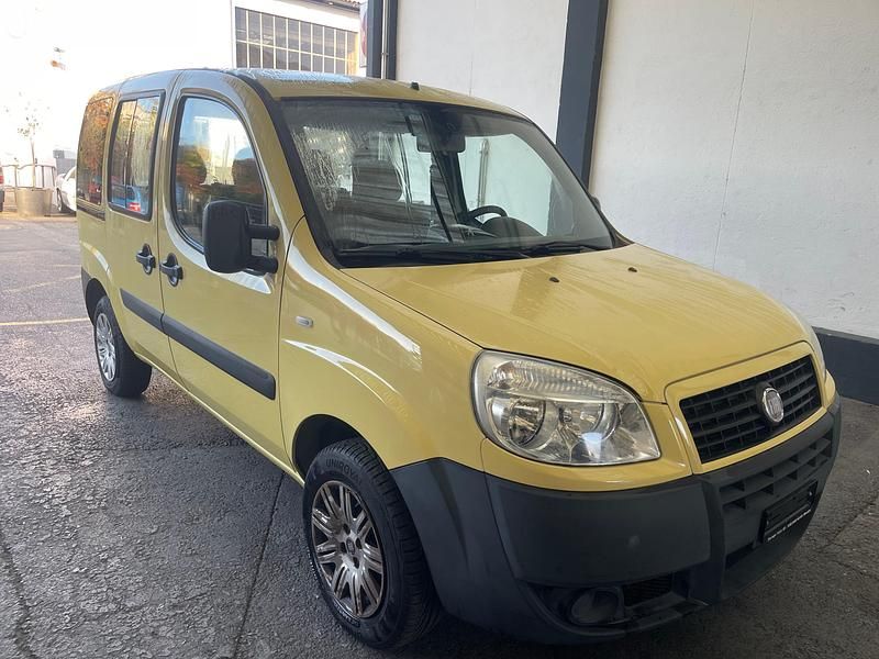 Gebraucht Fiat Doblò Active 103 PS (75 kW) 2008 Van / Kleinbus