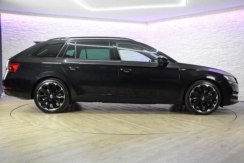 Gebraucht Skoda Superb SportLine 280 PS (205 kW) 2022 Kombi