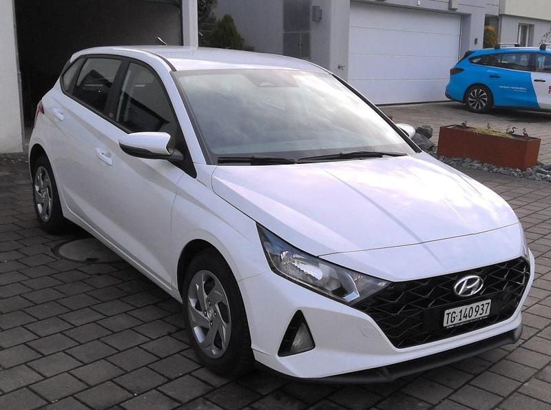 Gebraucht Hyundai i20 100 PS (73 kW) 2023 Kleinwagen
