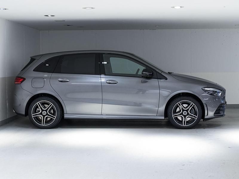 Neu Mercedes E250 218 PS (160 kW) 2025 Grau Limousine