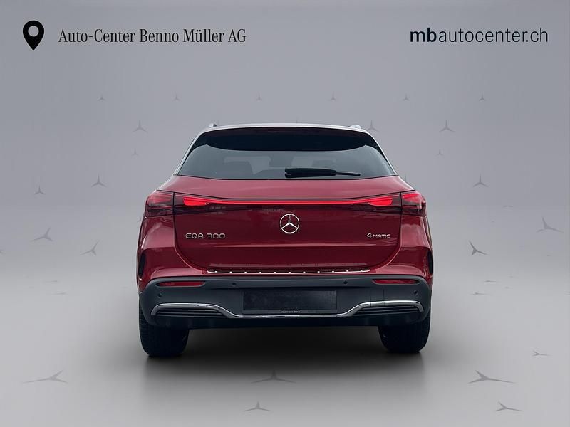 Neu Mercedes EQA300 AMG line 167 kW (228 PS) 2025 Rot SUV