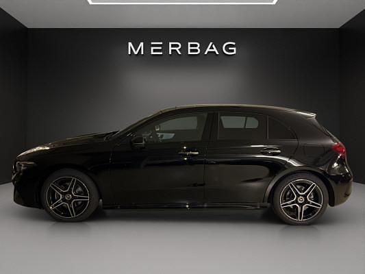 Neu Mercedes A200 163 PS (119 kW) 2025 Schwarz Limousine