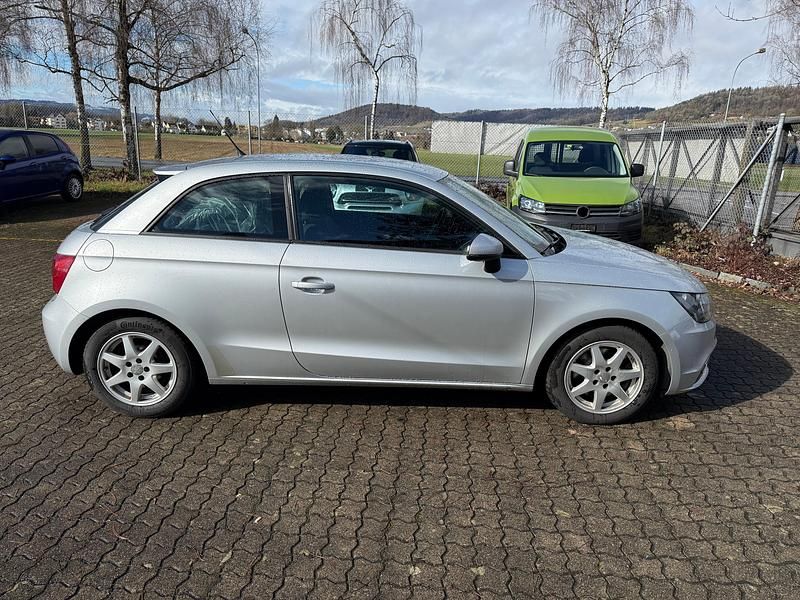 Gebraucht Audi A1 Attraction 105 PS (77 kW) 2010 Kleinwagen