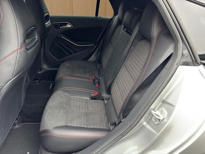 Gebraucht Mercedes CLA250 Shooting Brake AMG line 211 PS (155 kW) 2015 Kombi