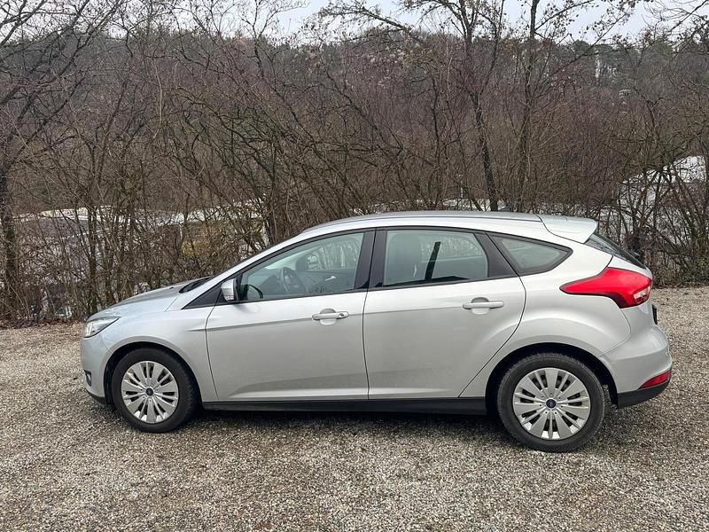 Gebraucht Ford Focus Business Edition 125 PS (91 kW) 2017