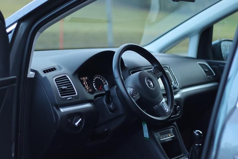 Gebraucht VW Sharan Highline 140 PS (102 kW) 2012 Van / Kleinbus