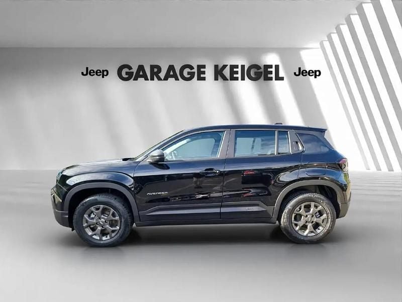 Neu Jeep Avenger Longitude 110 PS (80 kW) 2025 Schwarz SUV