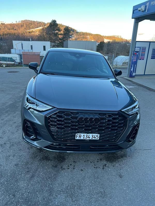 Gebraucht Audi Q3 Sportback Attraction 245 PS (180 kW) 2022 SUV