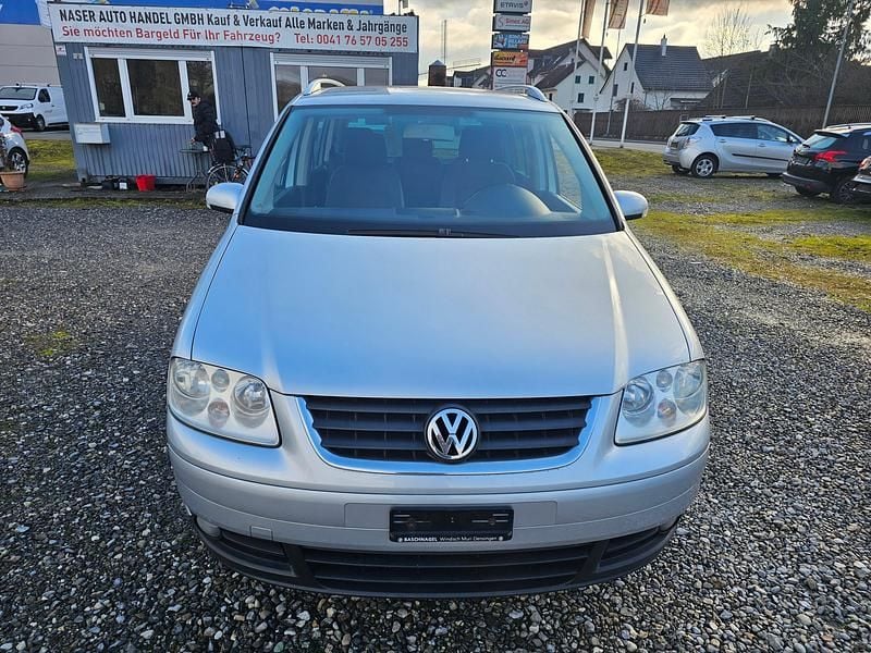 Gebraucht 2006 VW Touran Trendline Van / Kleinbus | CHF 1’900 (Guter Preis) - Bild 1/4